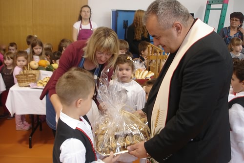 Dani kruha 2014 dječji vrtić Radost Jastrebarsko
