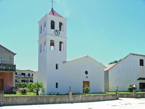Sveti Anastazije Solinski-župna crkva u Staševici