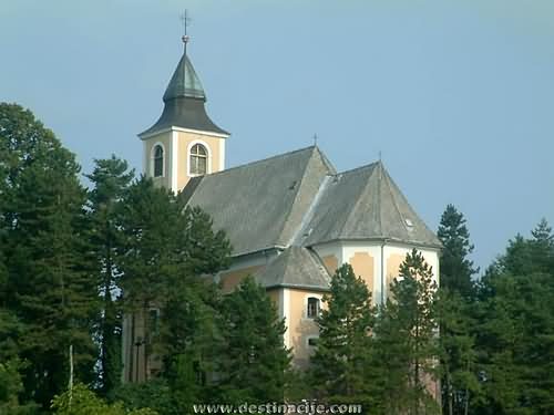 Sveti Juraj-župna crkva u Draganiću