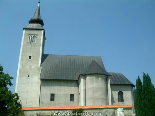 Sveti Martin - župna crkva u  Pisarovinskoj Jamnici