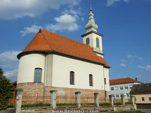 Sveti Matej-župna crkva u Viškovcima